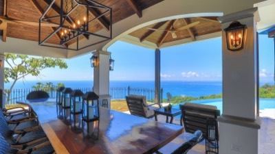The dining area beside the pool