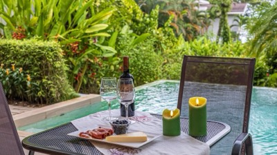Drinks laid out beside the pool